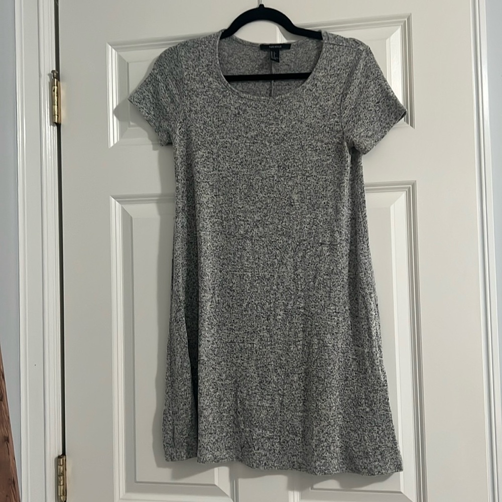 Forever 21 short sleeve knit dress